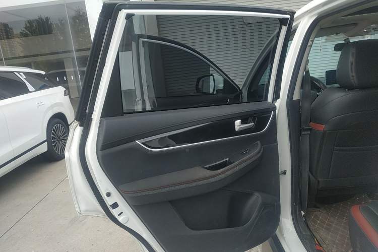 Used FORTHING T5 2021 1.5T Automatic Comfort Version Interior 8