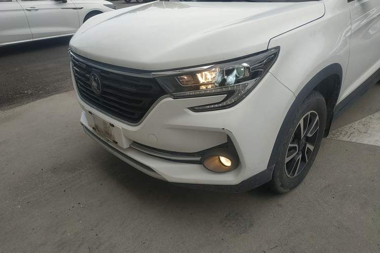 Used FORTHING T5 2021 1.5T Automatic Comfort Version Left Front Headlight
