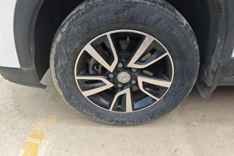Used FORTHING T5 2021 1.5T Automatic Comfort Version Left Front Wheel Hub