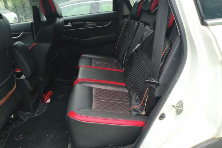 Used FORTHING T5 2021 1.5T Automatic Comfort Version Left Rear Seat