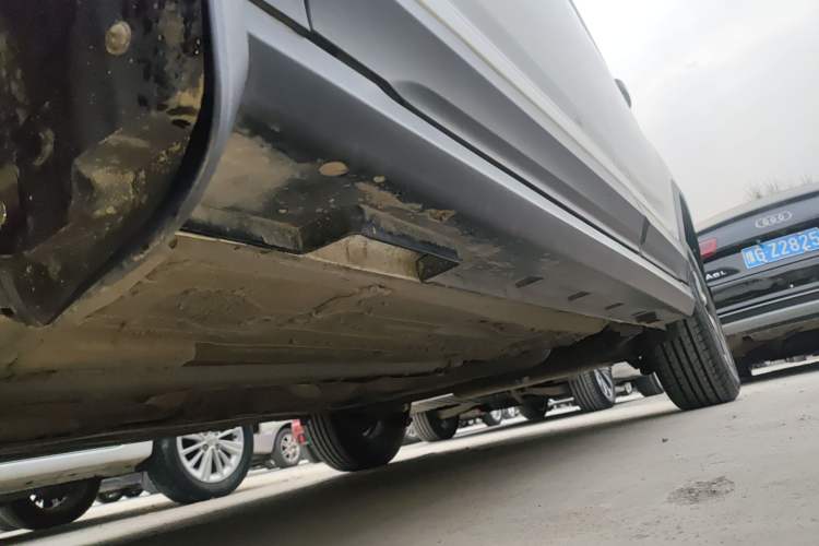 Used FORTHING T5 2021 1.5T Automatic Comfort Version Left Side Sill