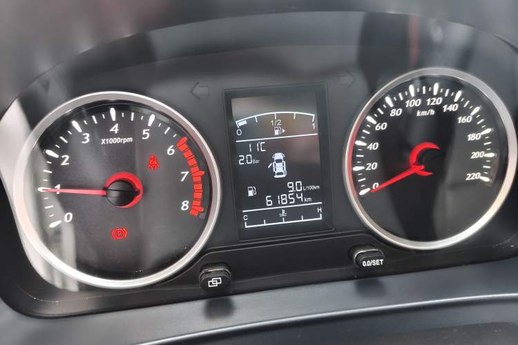 Used FORTHING T5 2021 Revised 1.6L Manual Comfort Version Odometer Close Up