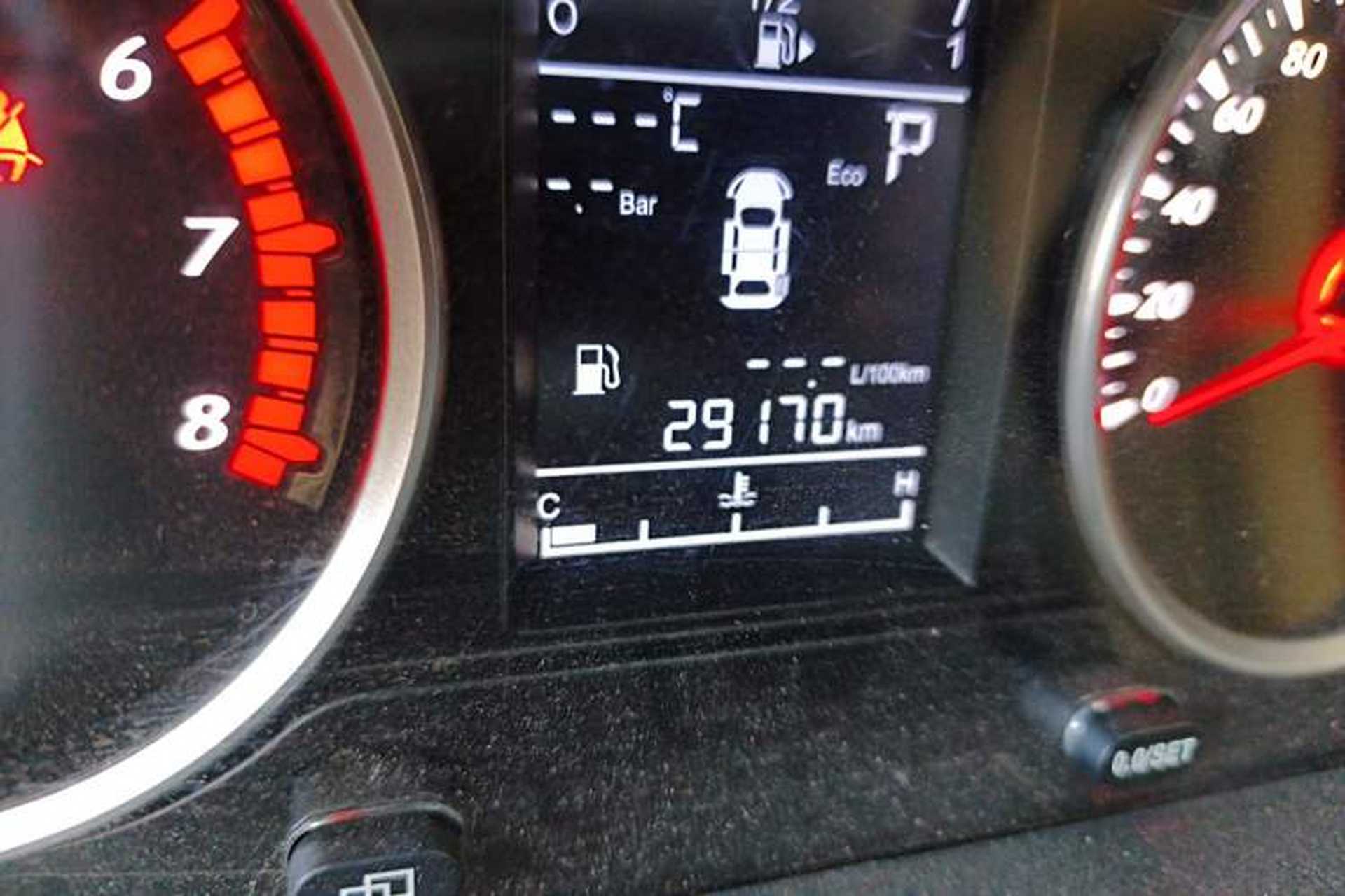 Used FORTHING T5 2021 1.5T Automatic Comfort Version Odometer Close Up
