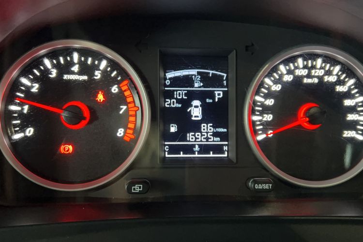 Used FORTHING T5 2021 1.5T Automatic Comfort Version Odometer Close Up