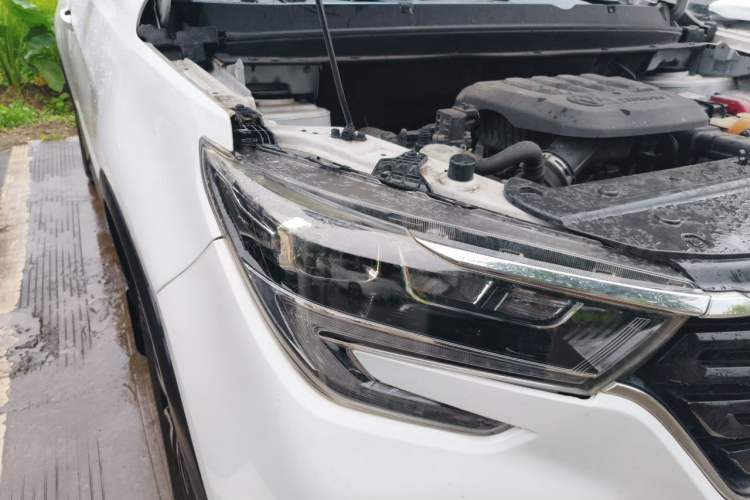 Used FORTHING T5 2021 1.5T Automatic Comfort Version Right Front Headlight