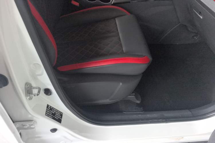 Used FORTHING T5 2021 1.6L Manual Comfort Model Right Front Seat
