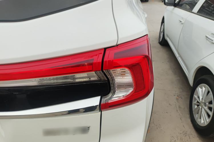 Used FORTHING T5 2021 1.5T Automatic Comfort Version Right Rear Taillight