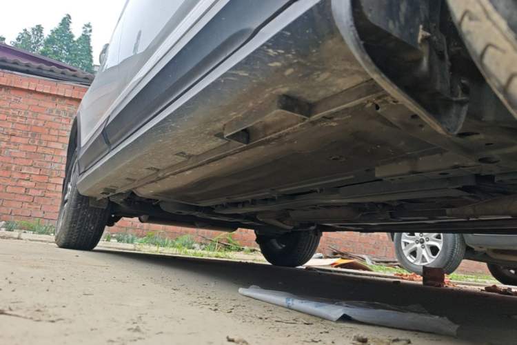 Used FORTHING T5 2021 1.5T Automatic Comfort Version Right Side Sill