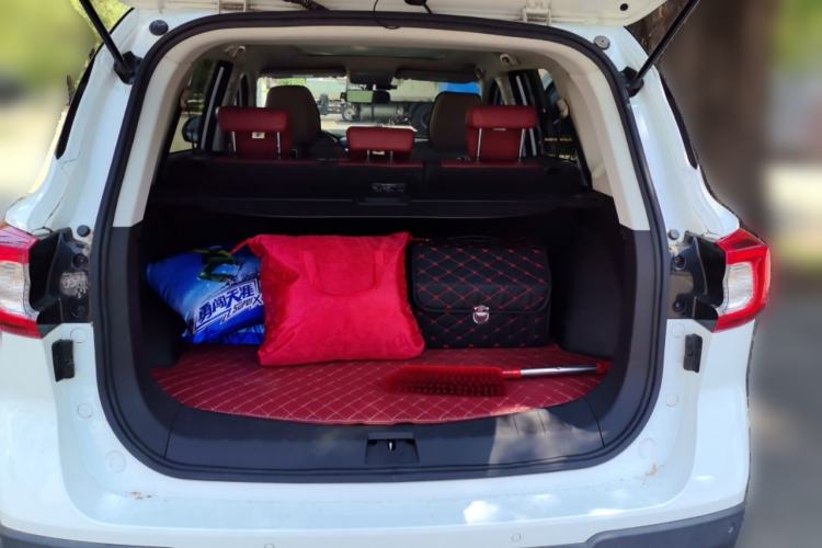 Used FORTHING T5 2021 1.5T Automatic Luxury Version Trunk