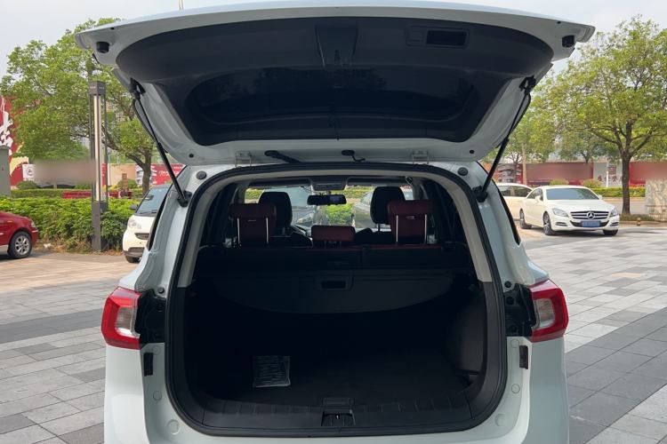 Used FORTHING T5 2021 1.5T Automatic Luxury Version Trunk