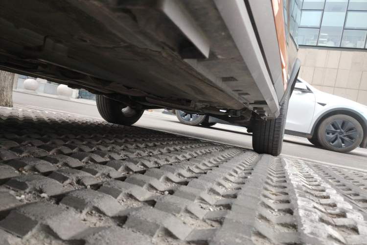 Used FORTHING T5 2022 Mach Edition 1.5T DCT High-Performance Five-Seater Chassis Front Left