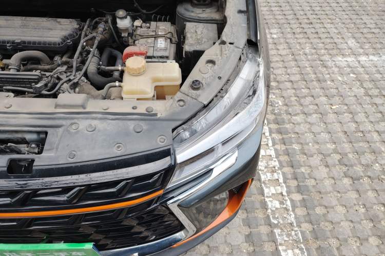 Used FORTHING T5 2022 Mach Edition 1.5T DCT High-Performance Five-Seater Engine Bay Left