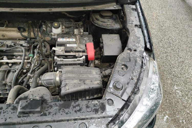 Used FORTHING T5 2022 Grand Edition 1.6L Manual Dream-Chasing Five-Seat Model Engine Bay Left
