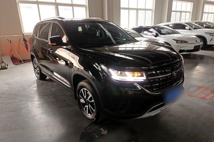 Used FORTHING T5 2022 Grand Edition 1.6L Manual Dream-Chasing Five-Seat Model Front Right 45 Deg