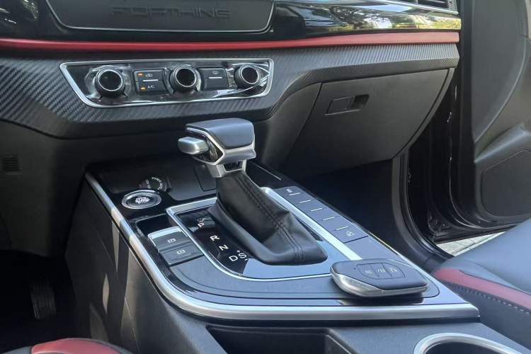 Used FORTHING T5 2022 Grand Edition 1.5T Automatic - FarDream Version 7 Seats Gear Lever