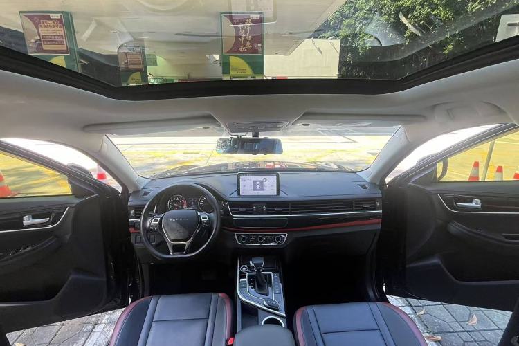 Used FORTHING T5 2022 Grand Edition 1.5T Automatic - FarDream Version 7 Seats Headliner