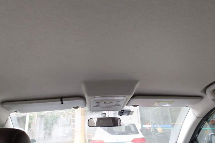 Used FORTHING T5 2022 Grand Edition 1.6L Manual Dream-Chasing Five-Seat Model Headliner