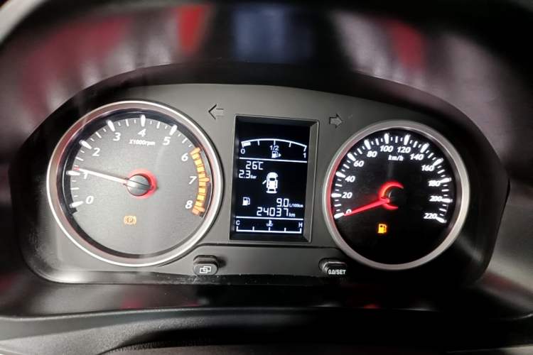 Used FORTHING T5 2022 Grand Edition 1.6L Manual Dream-Chasing Five-Seat Model Instrument Cluster