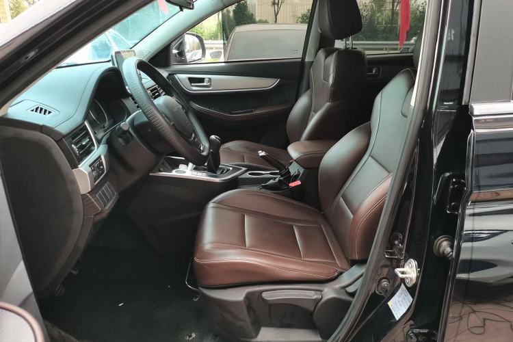 Used FORTHING T5 2022 Grand Edition 1.6L Manual Dream-Chasing Five-Seat Model Left Front Seat