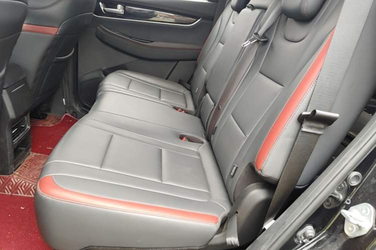 Used FORTHING T5 2022 Grand Edition 1.5T Automatic - FarDream Version 7 Seats Left Rear Seat