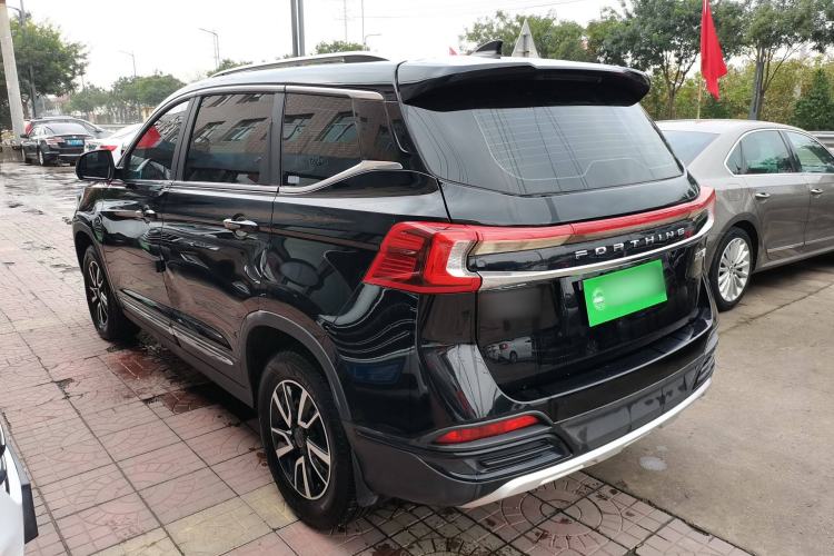 Used FORTHING T5 2022 Grand Edition 1.6L Manual Dream-Chasing Five-Seat Model Left Side
