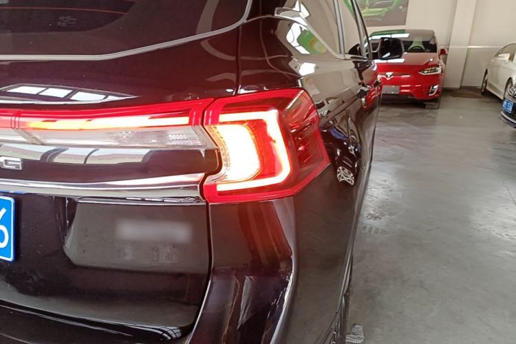 Used FORTHING T5 2022 Grand Edition 1.6L Manual Dream-Chasing Five-Seat Model Right Rear Taillight