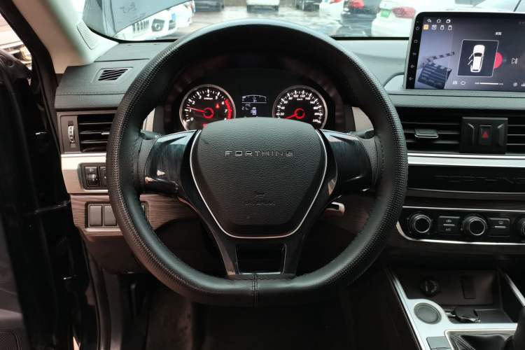 Used FORTHING T5 2022 Grand Edition 1.6L Manual Dream-Chasing Five-Seat Model Steering Wheel