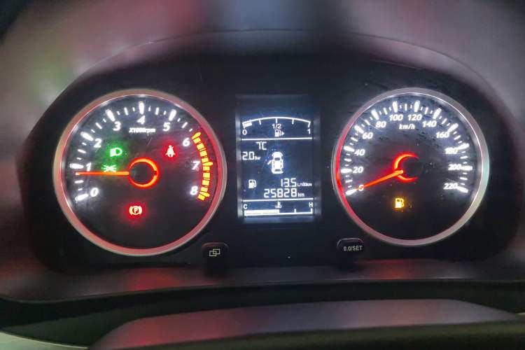 Used FORTHING T5 2022 Grand Edition 1.6L Manual Dream-Chasing Five-Seat Model Instrument Cluster