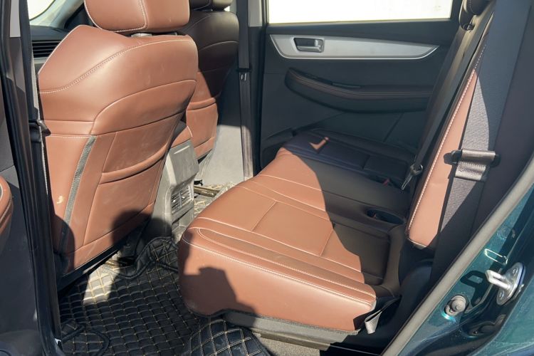 Used FORTHING T5 2022 Grand Edition 1.5T Automatic – Exclusive Seven-Seater for Key Accounts Interior 2