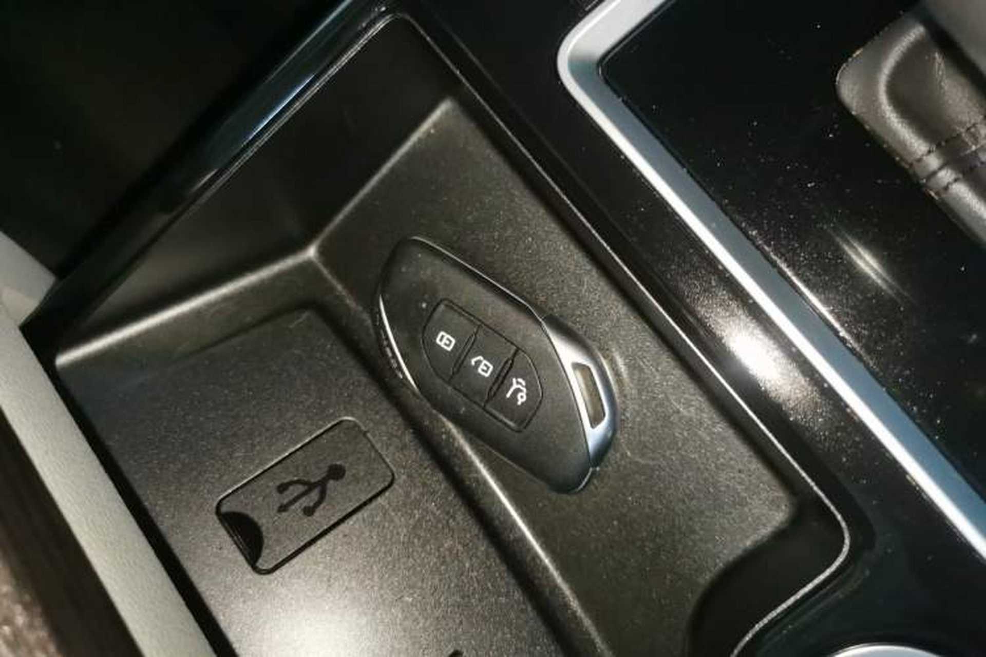Used FORTHING T5 2022 Mach Edition 1.5T DCT High-Performance Five-Seater Interior 1