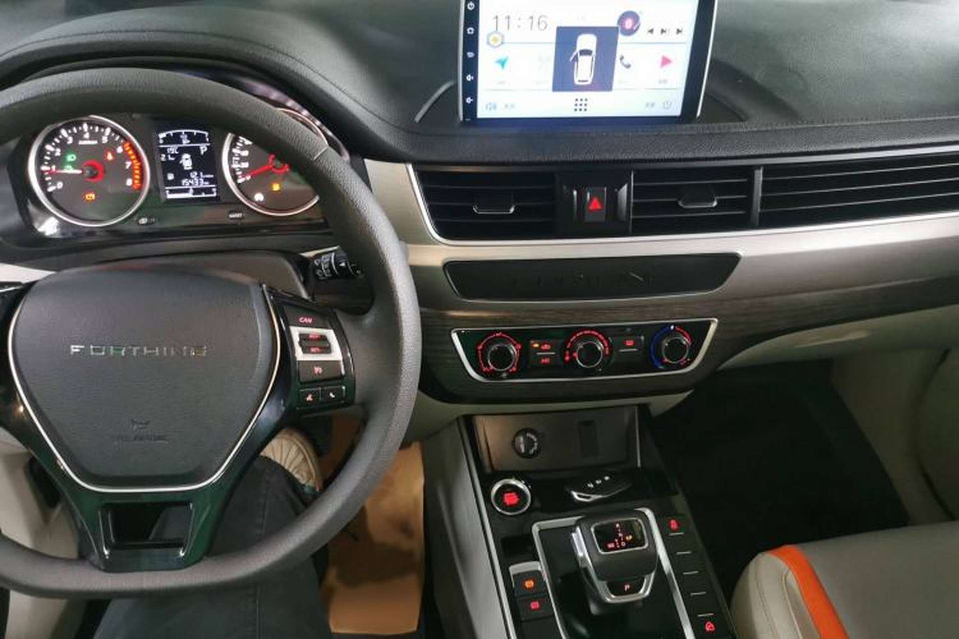 Used FORTHING T5 2022 Mach Edition 1.5T DCT High-Performance Five-Seater Interior 2