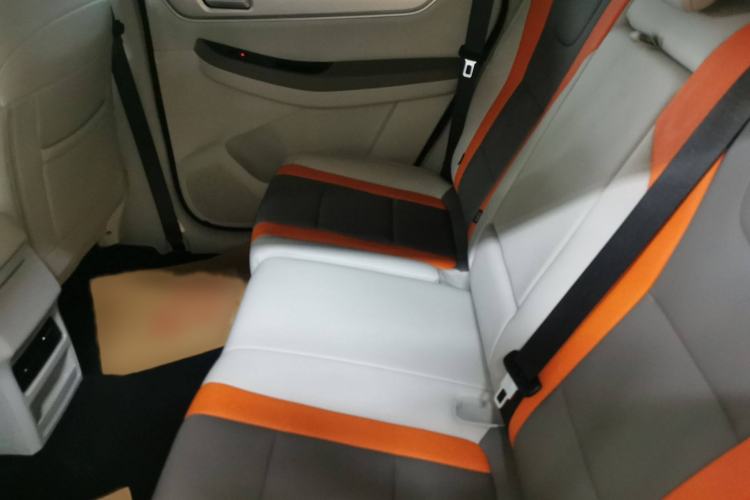 Used FORTHING T5 2022 Mach Edition 1.5T DCT High-Performance Five-Seater Interior 4