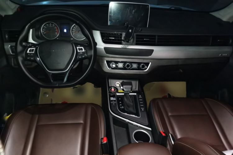 Used FORTHING T5 2022 Grand Edition 1.5T Automatic - FarDream Version 7 Seats Center Console