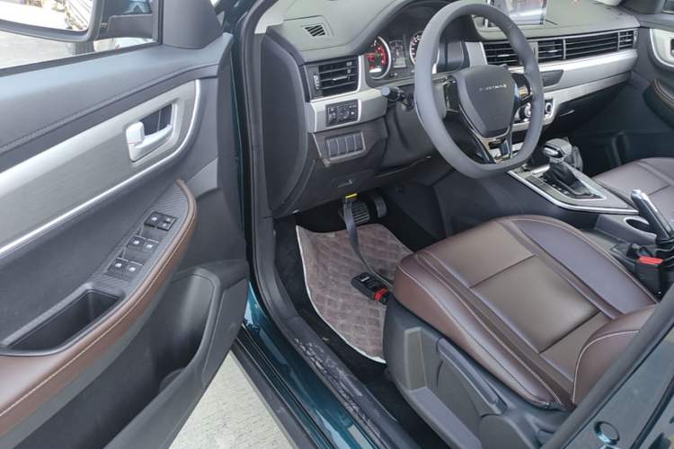 Used FORTHING T5 2022 Shengshi Edition 1.5T Automatic Dream Version Five Seats Driver Seat