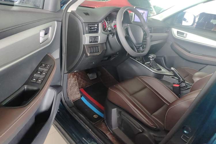 Used FORTHING T5 2022 Shengshi Edition 1.5T Automatic Dream Version Five Seats Driver Seat
