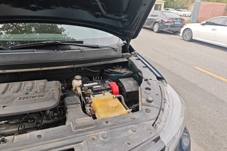 Used FORTHING T5 2022 Grand Edition 1.5T Automatic – Exclusive Seven-Seater for Key Accounts Engine Bay Left