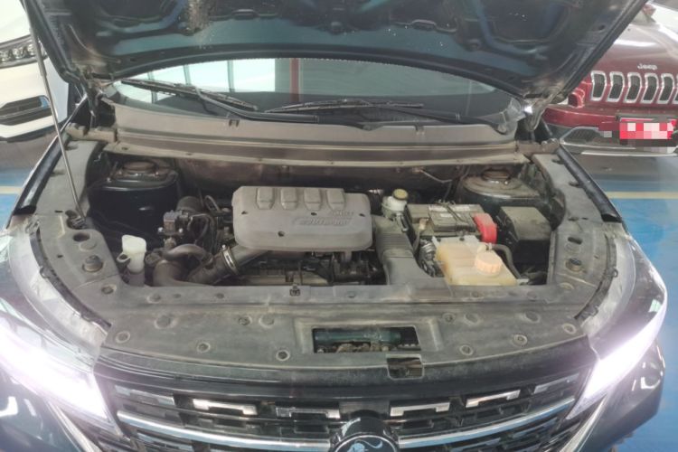 Used FORTHING T5 2022 Shengshi Edition 1.5T Automatic Dream Version Five Seats Engine Bay