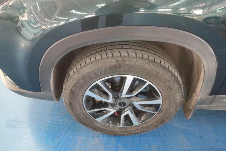 Used FORTHING T5 2022 Shengshi Edition 1.5T Automatic Dream Version Five Seats Exterior 3