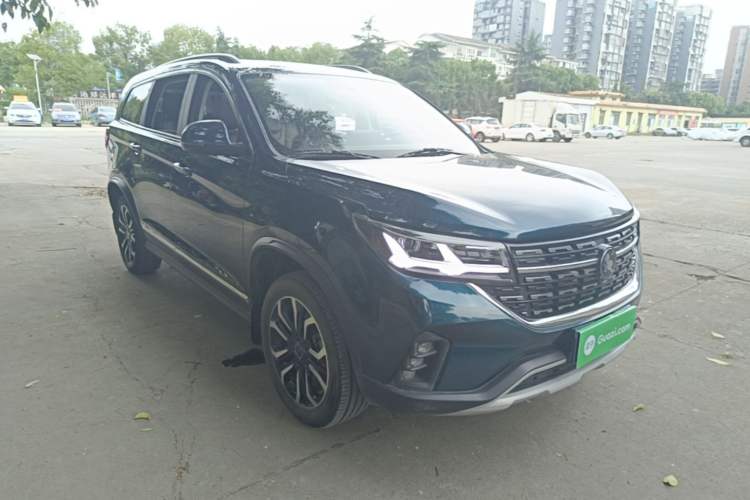 Used FORTHING T5 2022 Grand Edition 1.5T Automatic – Exclusive Seven-Seater for Key Accounts Front Right 45 Deg