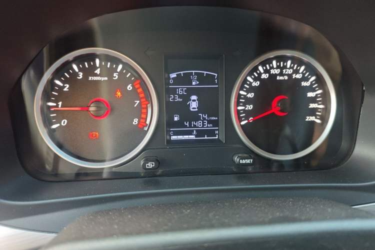 Used FORTHING T5 2022 Grand Edition 1.6L Manual Dream-Chasing Five-Seat Model Instrument Cluster