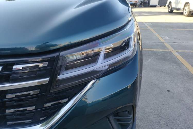 Used FORTHING T5 2022 Shengshi Edition 1.5T Automatic Dream Version Five Seats Left Front Headlight