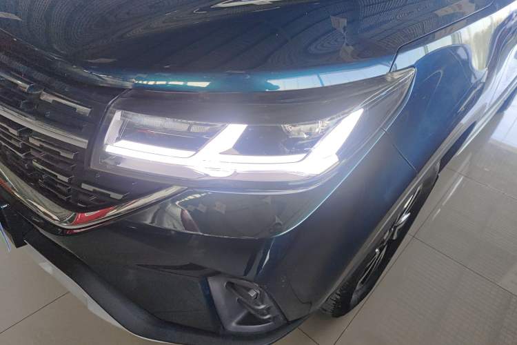 Used FORTHING T5 2022 Shengshi Edition 1.5T Automatic Dream Version Five Seats Left Front Headlight