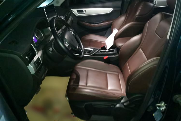 Used FORTHING T5 2022 Grand Edition 1.5T Automatic - FarDream Version 7 Seats Left Front Seat