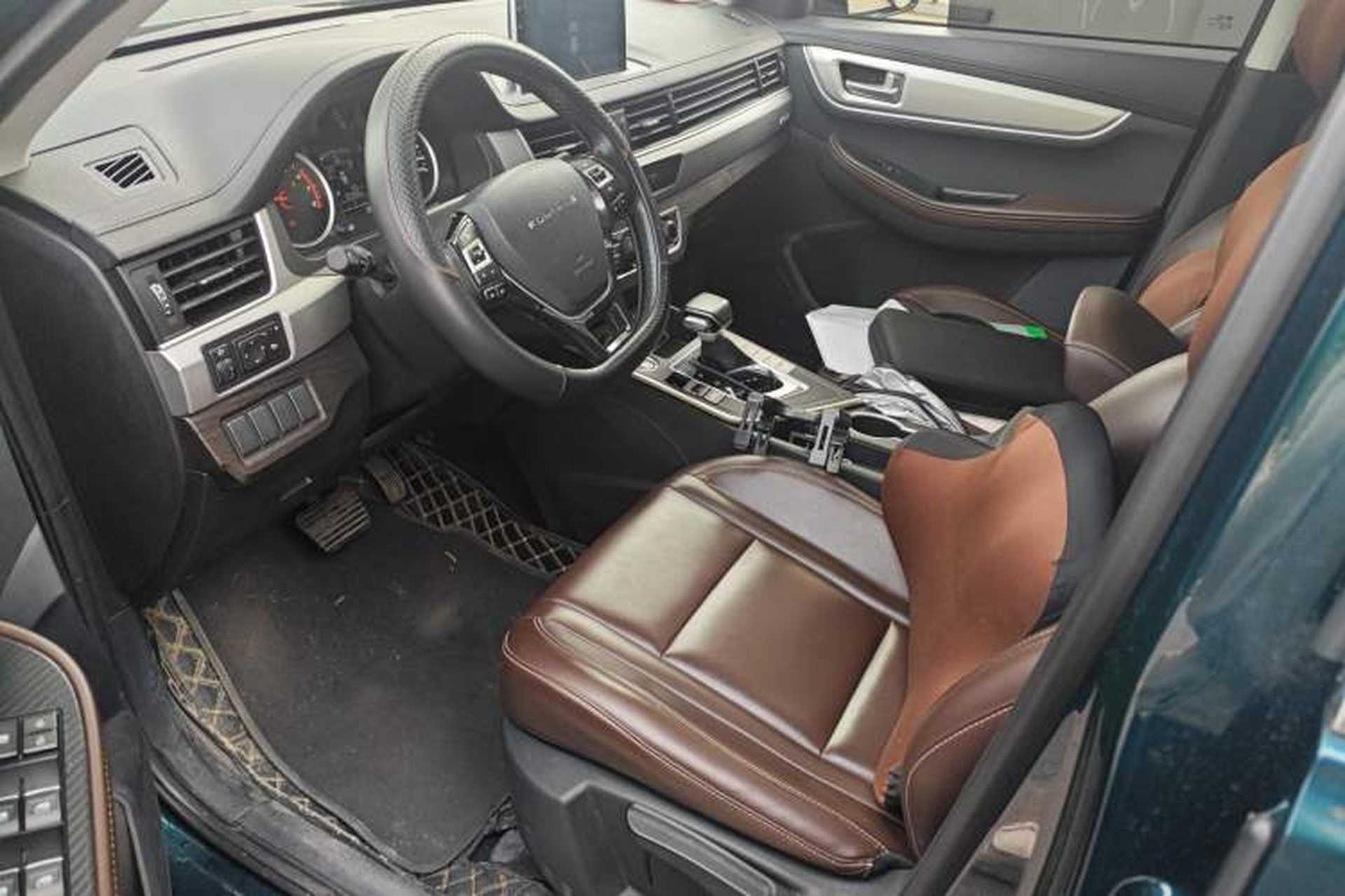 Used FORTHING T5 2022 Grand Edition 1.5T Automatic – Exclusive Seven-Seater for Key Accounts Left Front Seat