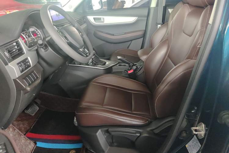 Used FORTHING T5 2022 Shengshi Edition 1.5T Automatic Dream Version Five Seats Left Front Seat