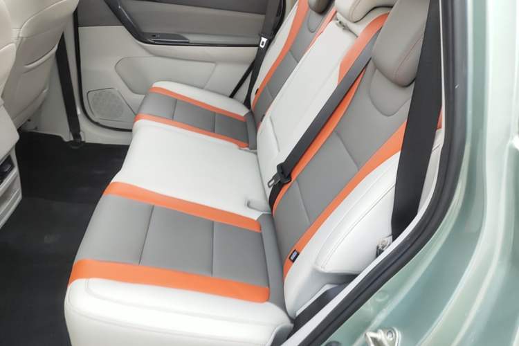 Used FORTHING T5 2022 Mach Edition 1.5T DCT Performance Model with Five Seats Left Rear Seat