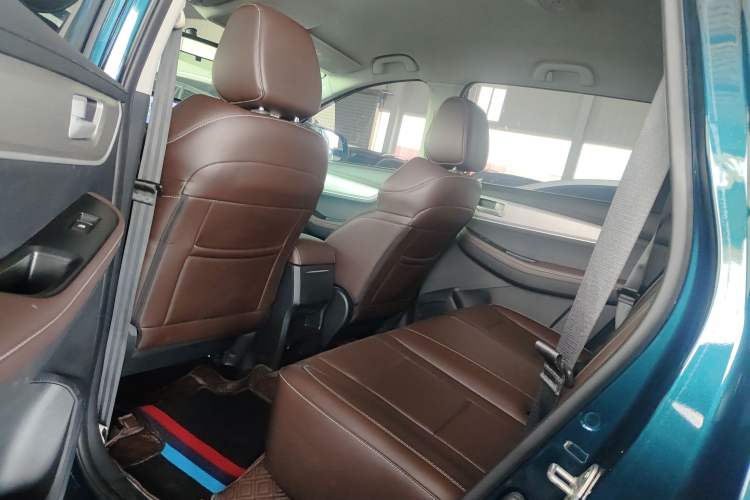 Used FORTHING T5 2022 Shengshi Edition 1.5T Automatic Dream Version Five Seats Left Rear Seat