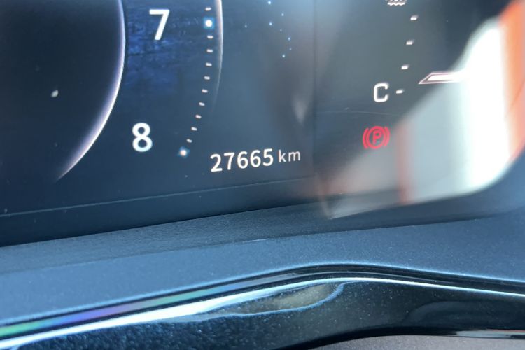 Used FORTHING T5 2022 Mach Edition 1.5T DCT Performance Model with Five Seats Odometer Close Up