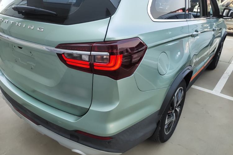 Used FORTHING T5 2022 Mach Edition 1.5T DCT Performance Model with Five Seats Right Rear Taillight