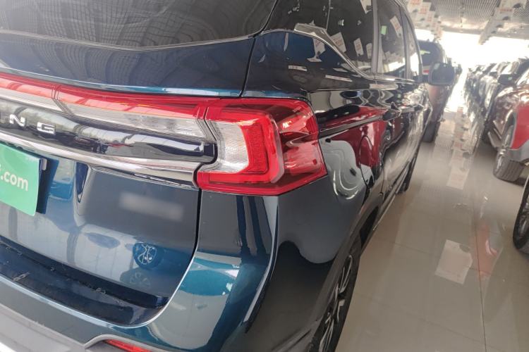 Used FORTHING T5 2022 Shengshi Edition 1.5T Automatic Dream Version Five Seats Right Rear Taillight